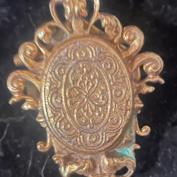 Vintage Gold Breech - Picture 1 of 7